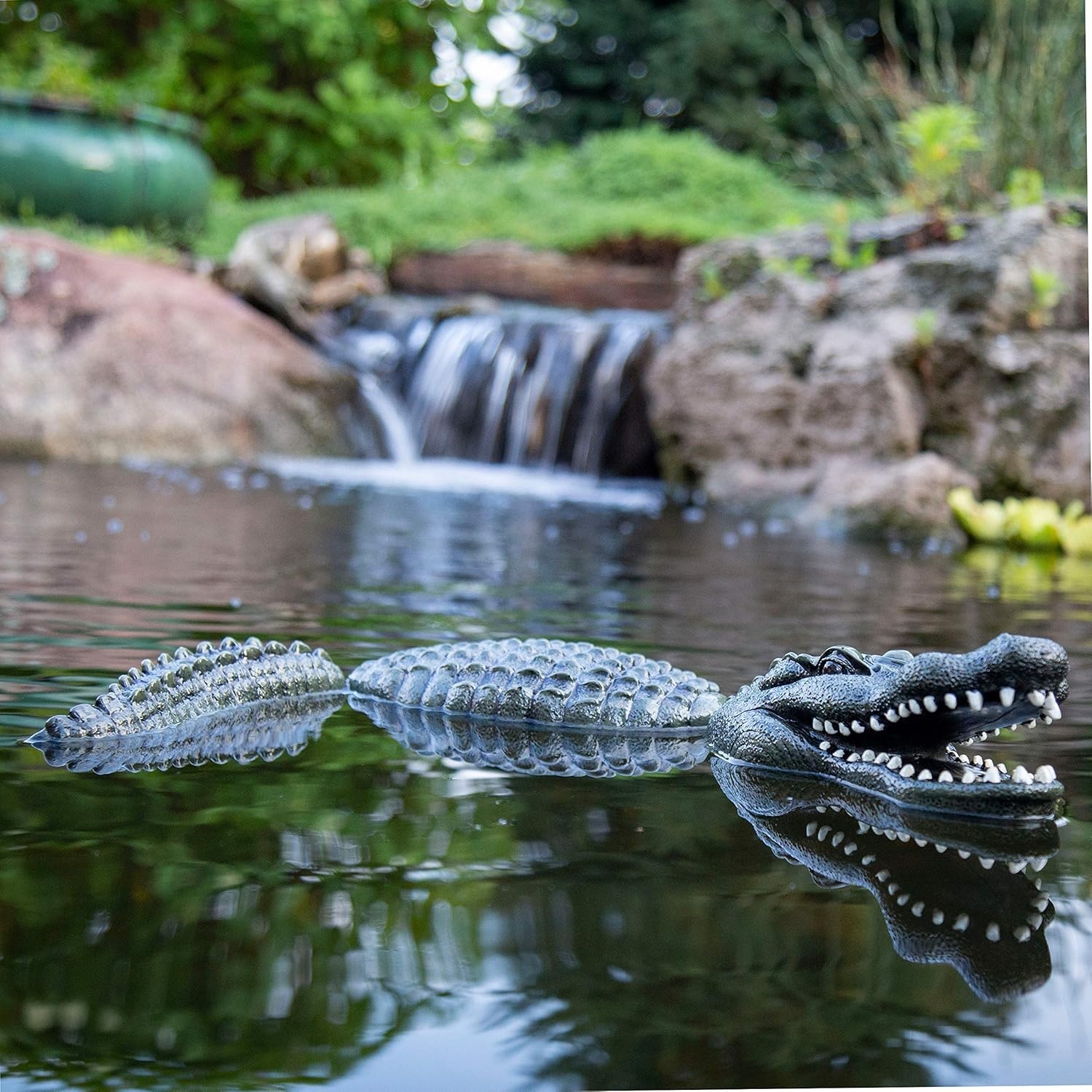 Aquascape Floating Alligator Decoy for Pond Water Feature 93000